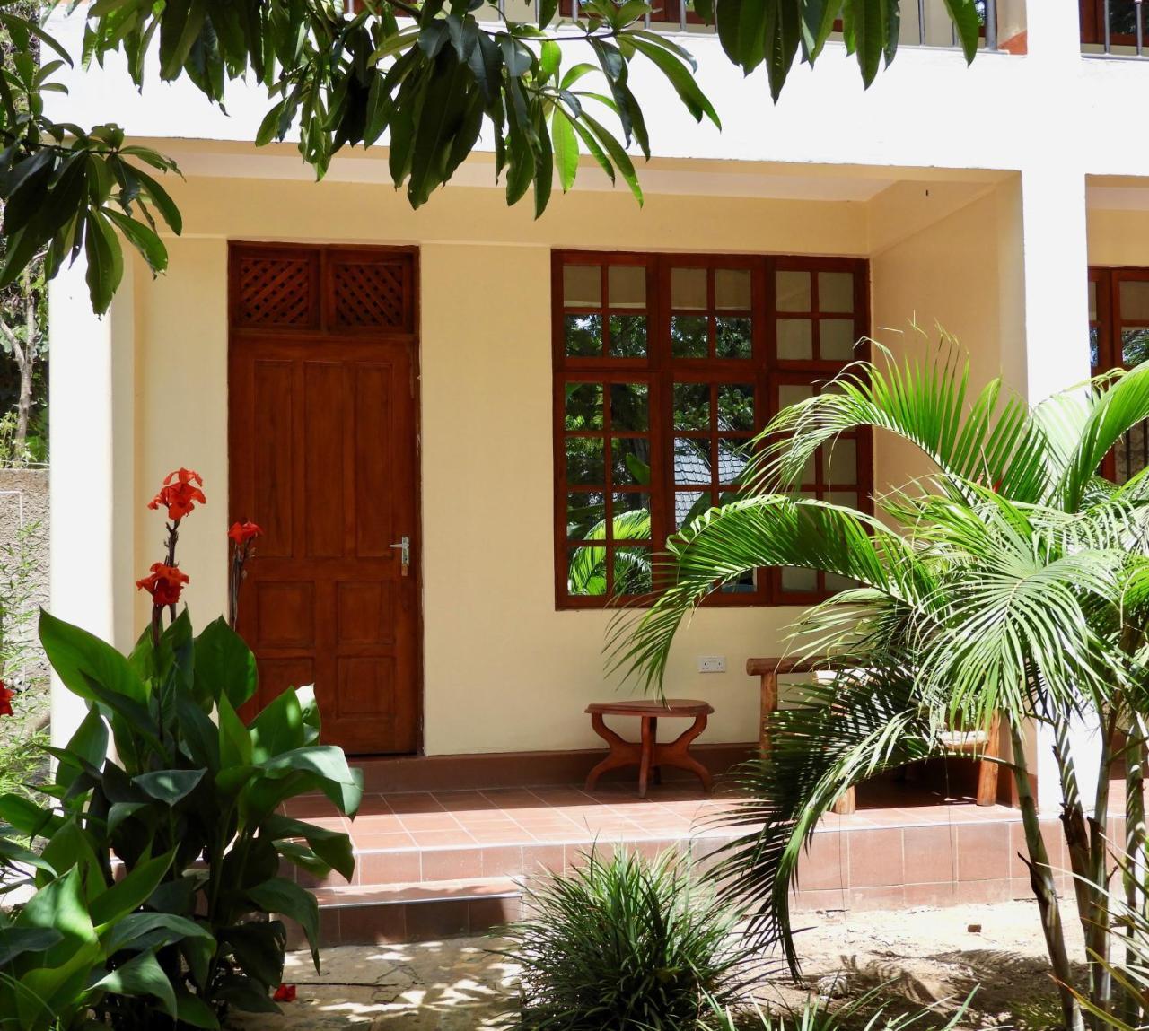 The Vijiji Center Lodge & Safari Arusha Exterior photo